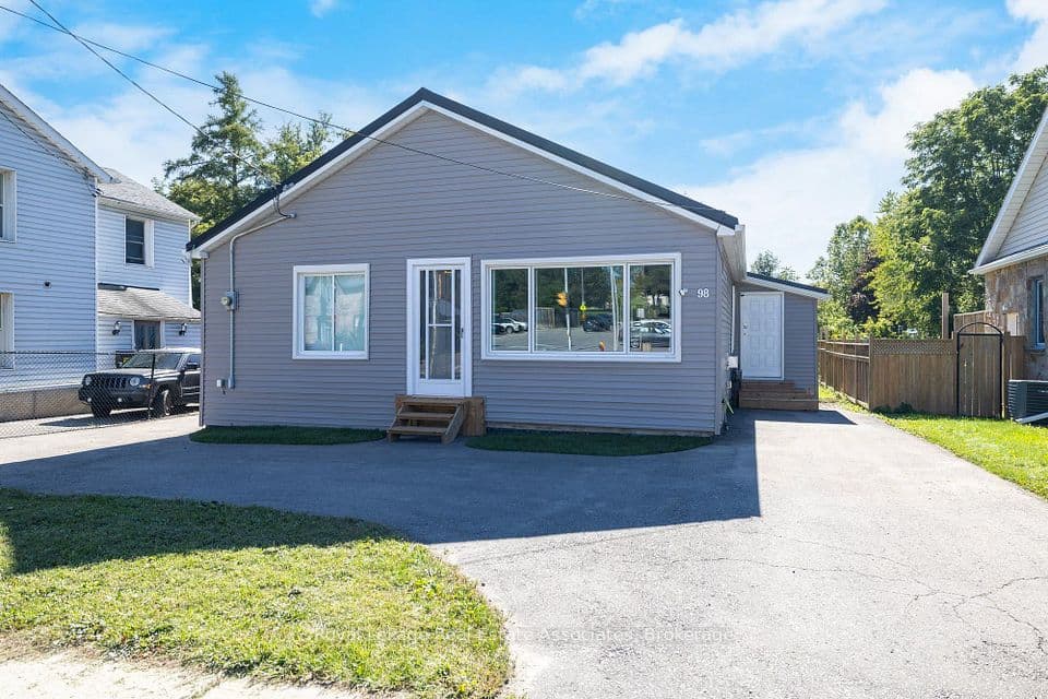 98 Main Street N, Halton Hills, ON L7J 1W2 – photo 2