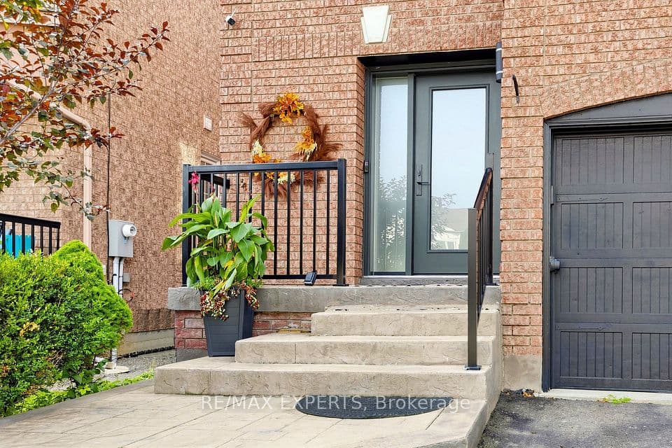 40 Waterbury Street, Caledon, ON L7E 1X4 – photo 3