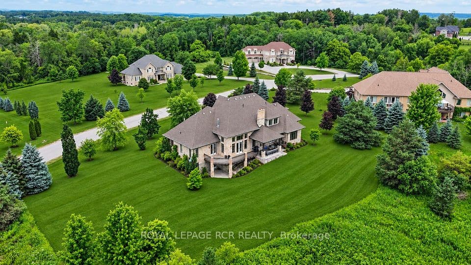 7 Proctor Avenue, Caledon, ON L7E 4E7 – photo 2