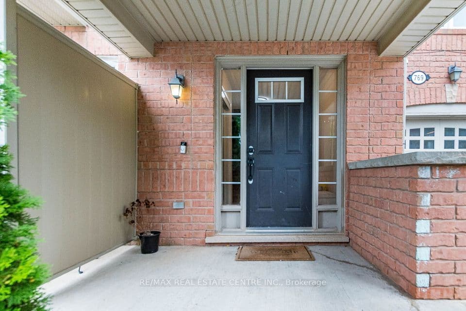 769 Challinor Terrace, Milton, ON L9T 7V5 – photo 3