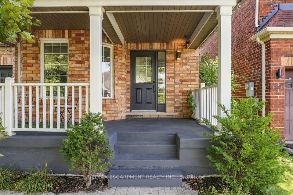 392 Tonelli Lane, Milton, ON L9T 0N4 – photo 2