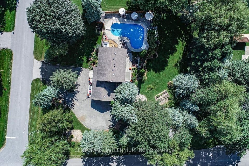 1666 Spruce Drive, Caledon, ON L7K 1B2 – photo 3