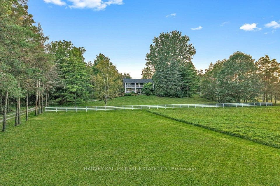 11084 Fifth Line Nassagaweya, Milton, ON N0B 2K0 – main photo