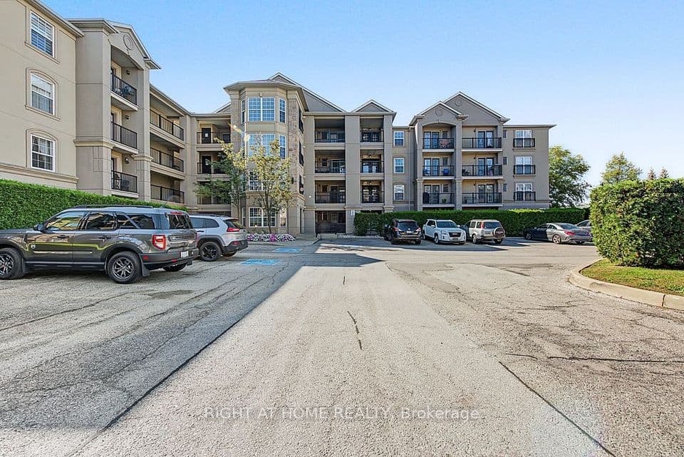 1487 Maple Avenue 401, Milton, ON L6T 0B7 – photo 3