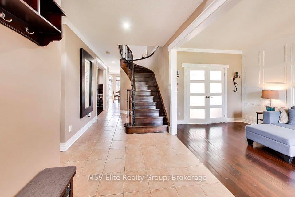 189 Churchill Road, Halton Hills, ON L7J 3B4 – photo 3