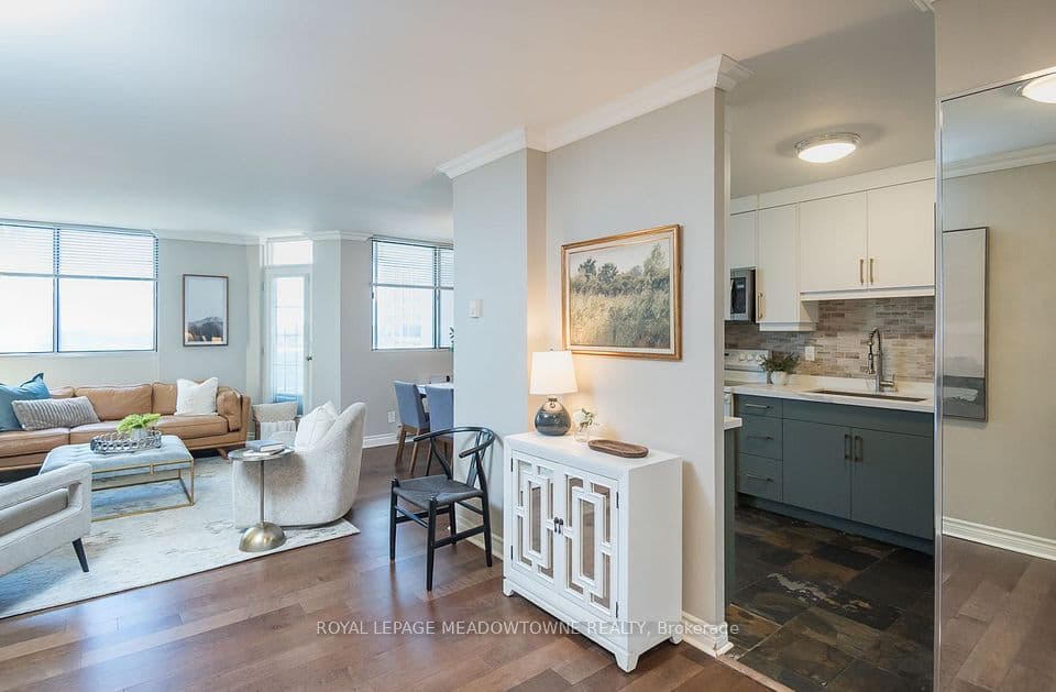 81 Millside Drive 704, Milton, ON L9T 3X4 – main photo
