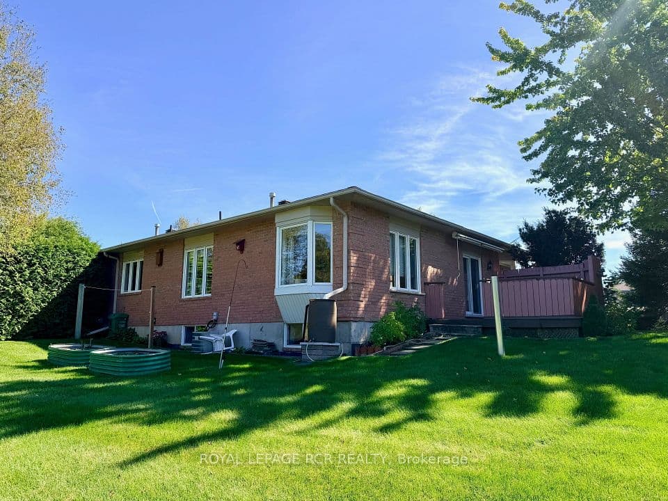 28 Reddington Drive 1, Caledon, ON L7E 0E4 – photo 3