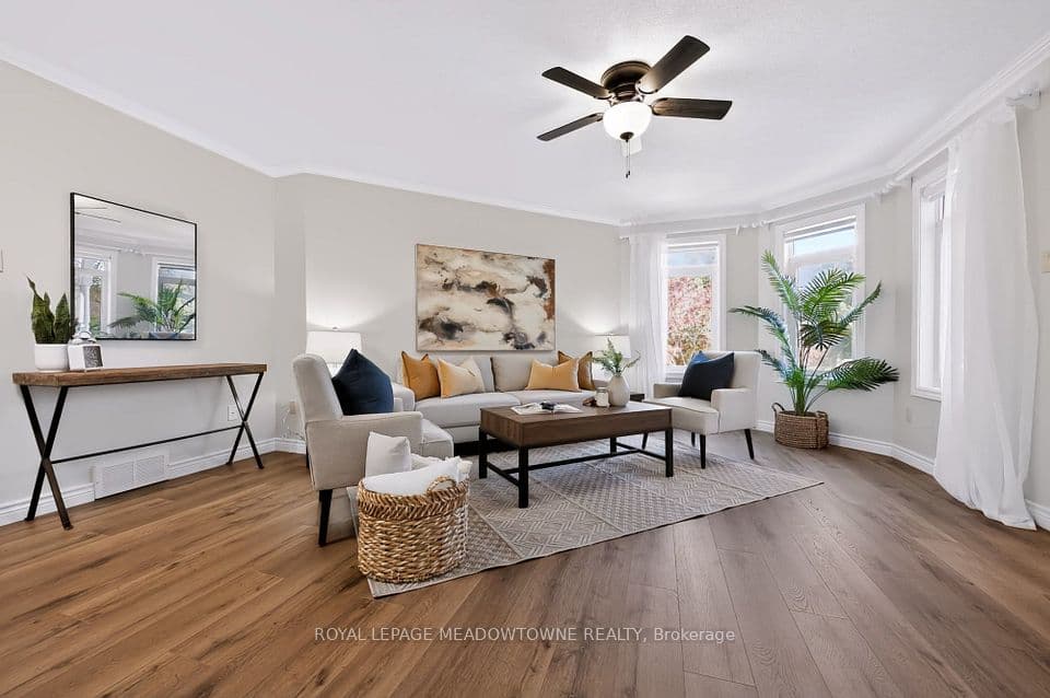 16 Harrop Avenue, Halton Hills, ON L7G 5R2 – main photo