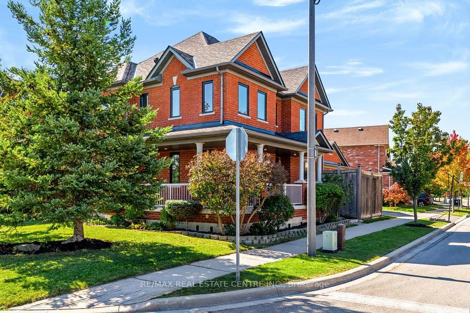 118 Lavery Heights, Milton, ON L9T 0V4 – photo 2