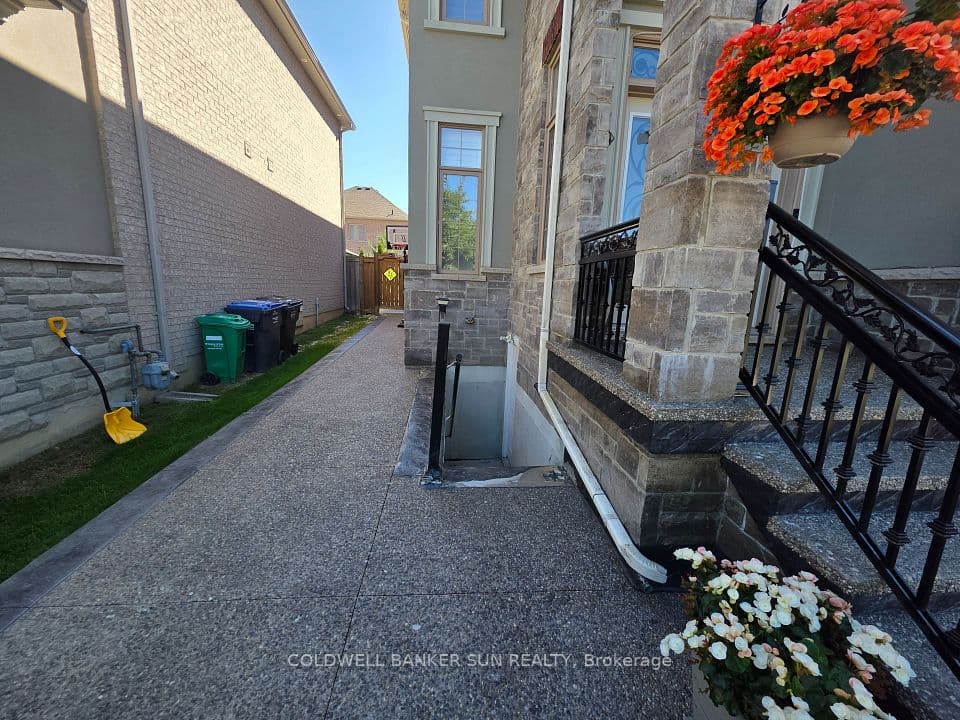76 Cedarholme Avenue, Caledon, ON L7C 3S9 – photo 3
