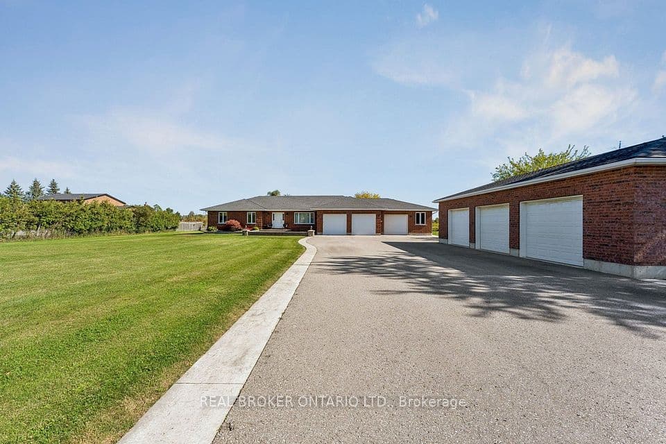 15191 Airport Road, Caledon, ON L7C 2X9 – photo 2