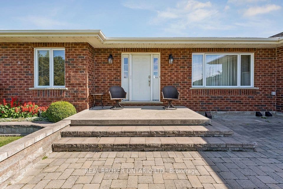 15191 Airport Road, Caledon, ON L7C 2X9 – photo 3