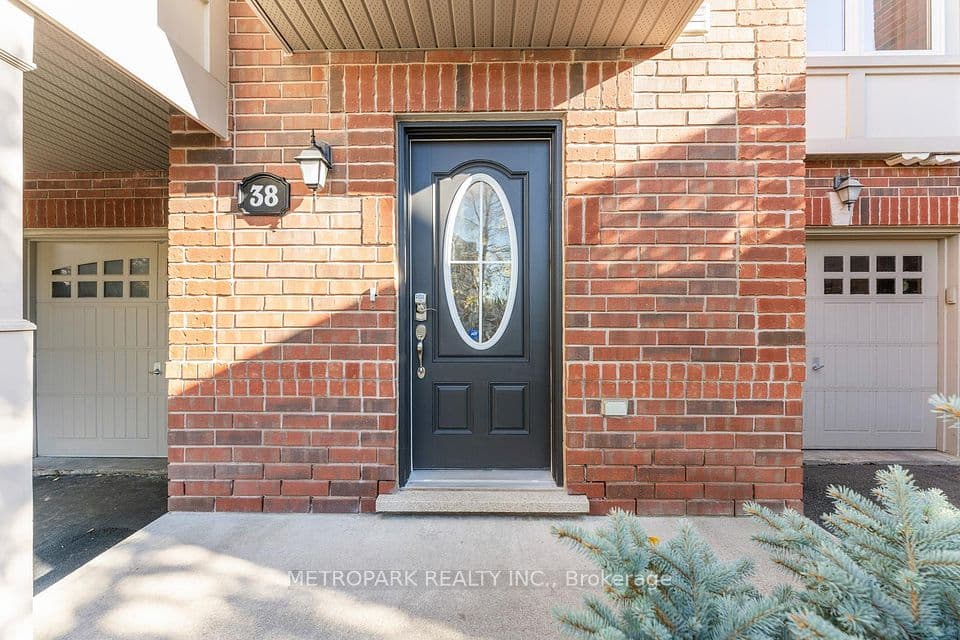 38 Gleave Terrace, Milton, ON L9T 7B5 – photo 3