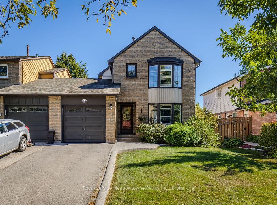 902 Laurier Avenue, Milton, ON L9T 4H6 – main photo