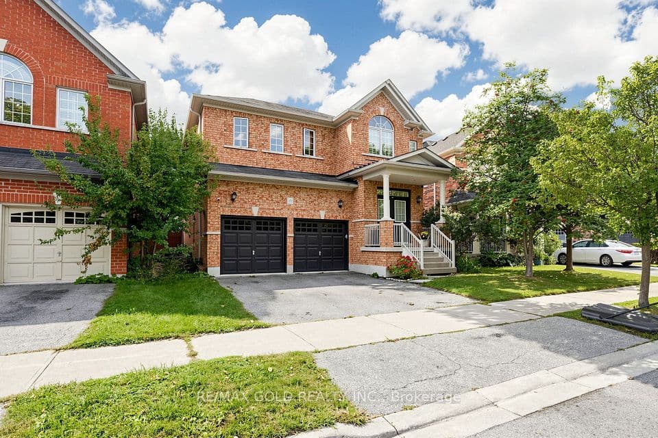 284 Holmes Crescent, Milton, ON L9T 0R2 – photo 2