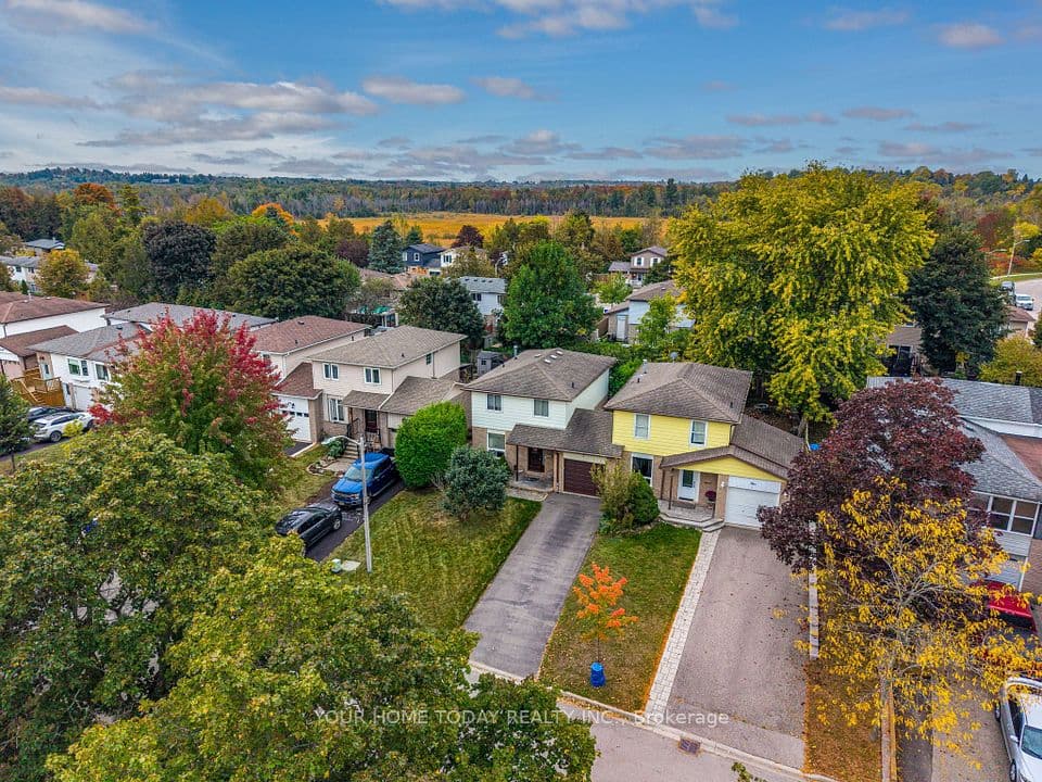 7 Greenore Crescent, Halton Hills, ON L7J 2T1 – photo 3