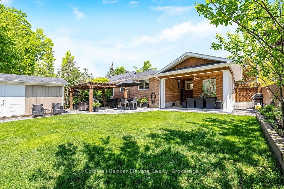21 Market Street, Halton Hills, ON L7G 3B9 – main photo