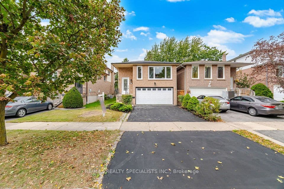 565 Hayward Crescent, Milton, ON L9T 4T8 – photo 2
