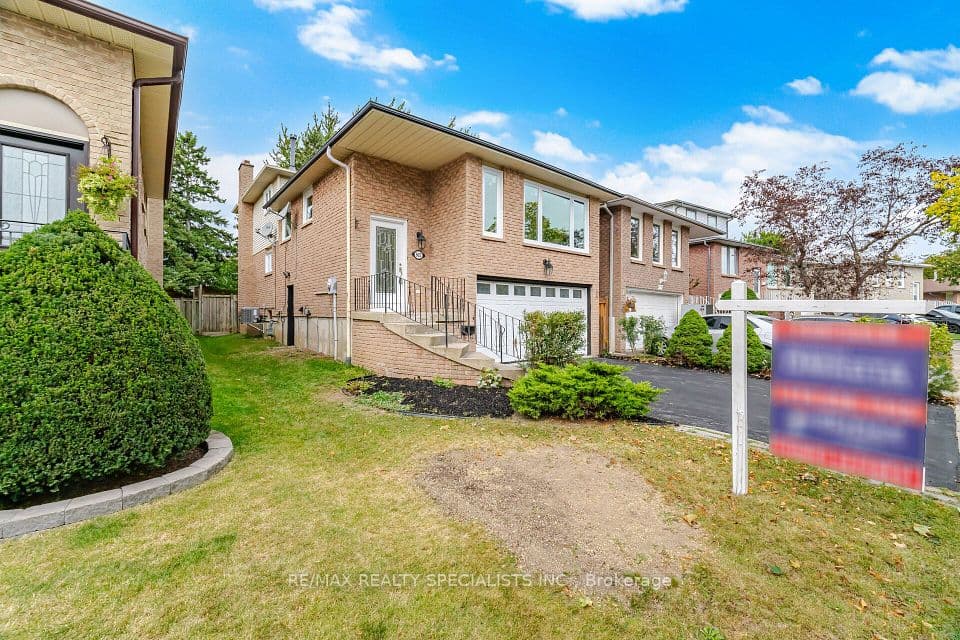 565 Hayward Crescent, Milton, ON L9T 4T8 – photo 3