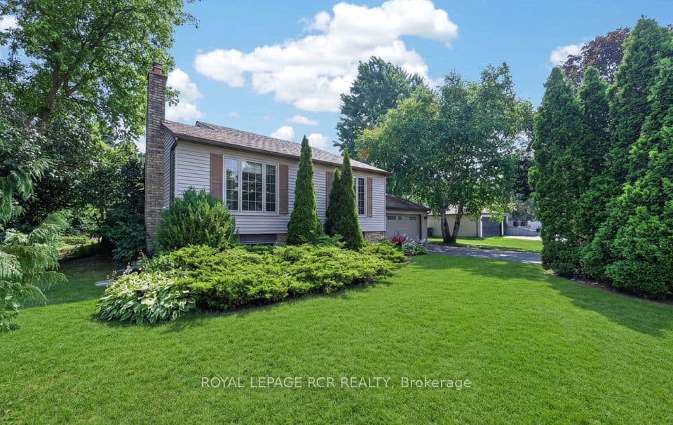 60 Holmes Drive, Caledon, ON L7K 0A7 – main photo