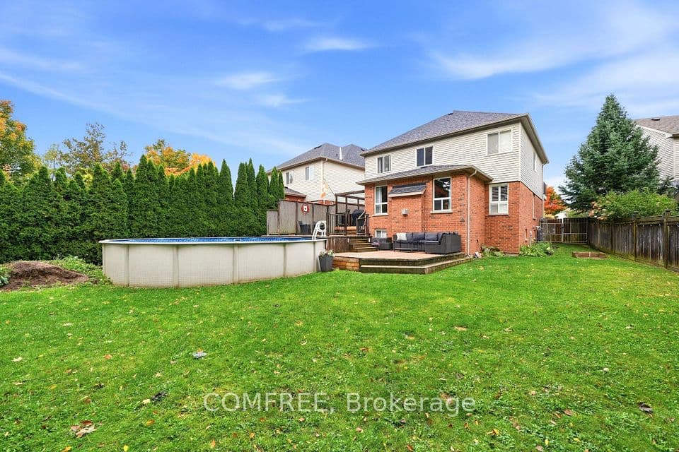 241 Acton Boulevard, Halton Hills, ON L7J 2Y4 – photo 2