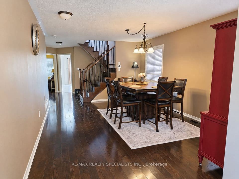 482 Grant Way, Milton, ON L9T 0S8 – photo 2