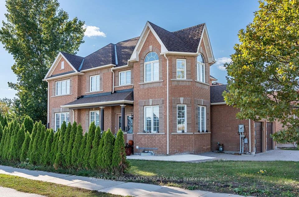 1090 Trudeau Drive, Milton, ON L9T 0A3 – main photo