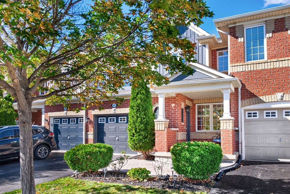 227 Prosser Circle, Milton, ON L9T 0P8 – main photo