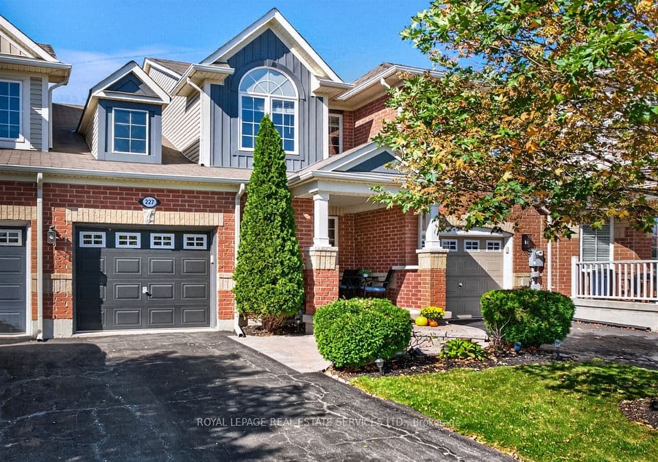 227 Prosser Circle, Milton, ON L9T 0P8 – photo 2