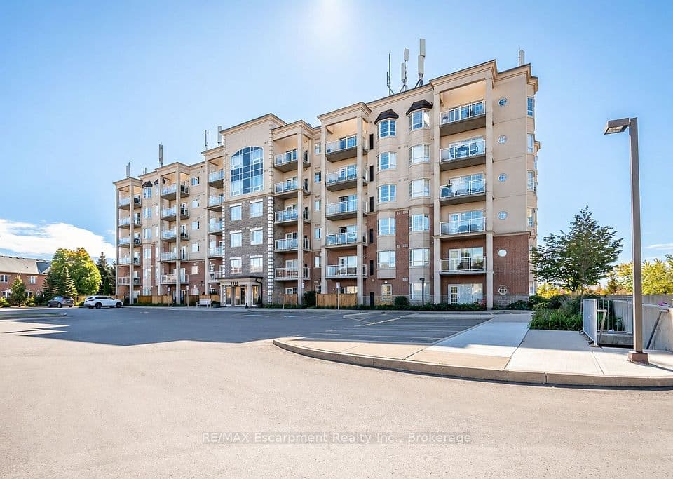 1379 Costigan Road 310, Milton, ON L9T 2K6 – main photo