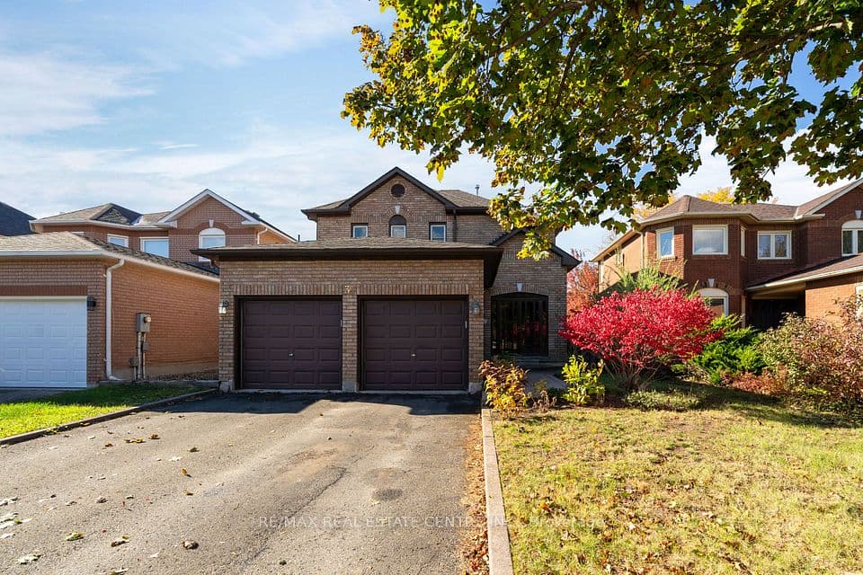 39 Killaloe Crescent, Halton Hills, ON L7G 5N2 – main photo