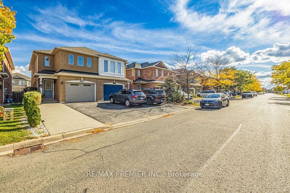 1268 Newell Street, Milton, ON L9T 6C2 – photo 3