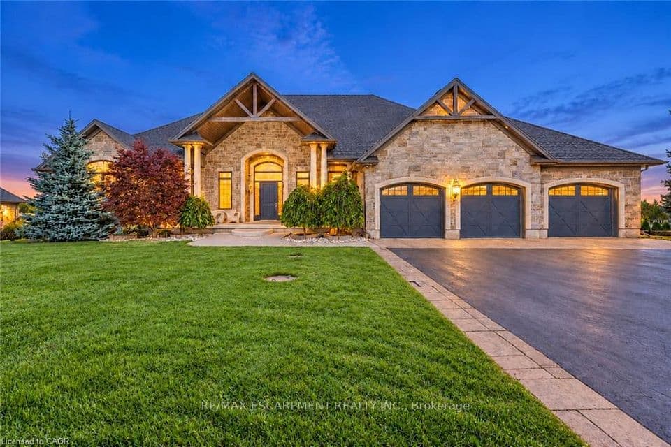 125 Stokes Trail, Milton, ON L0P 1B0 – photo 2