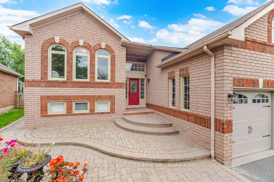 19 Amberdale Court, Caledon, ON L7C 1C4 – photo 3