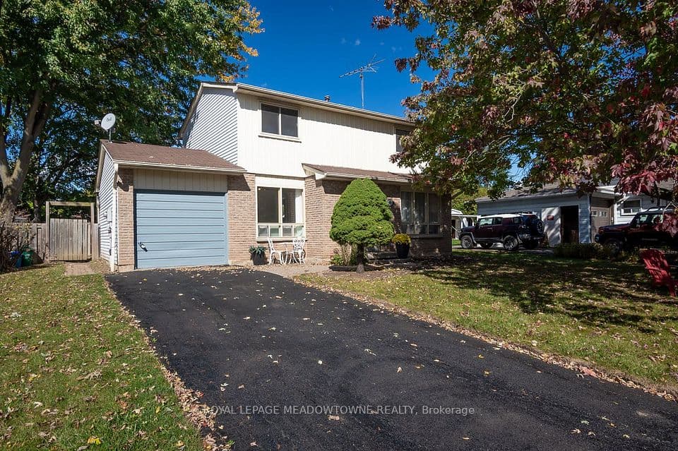 855 Governors Court, Milton, ON L9T 3W6 – photo 2