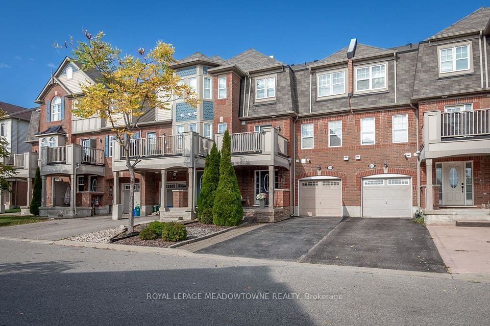 219 Septimus Heights, Milton, ON L9T 8N7 – photo 2