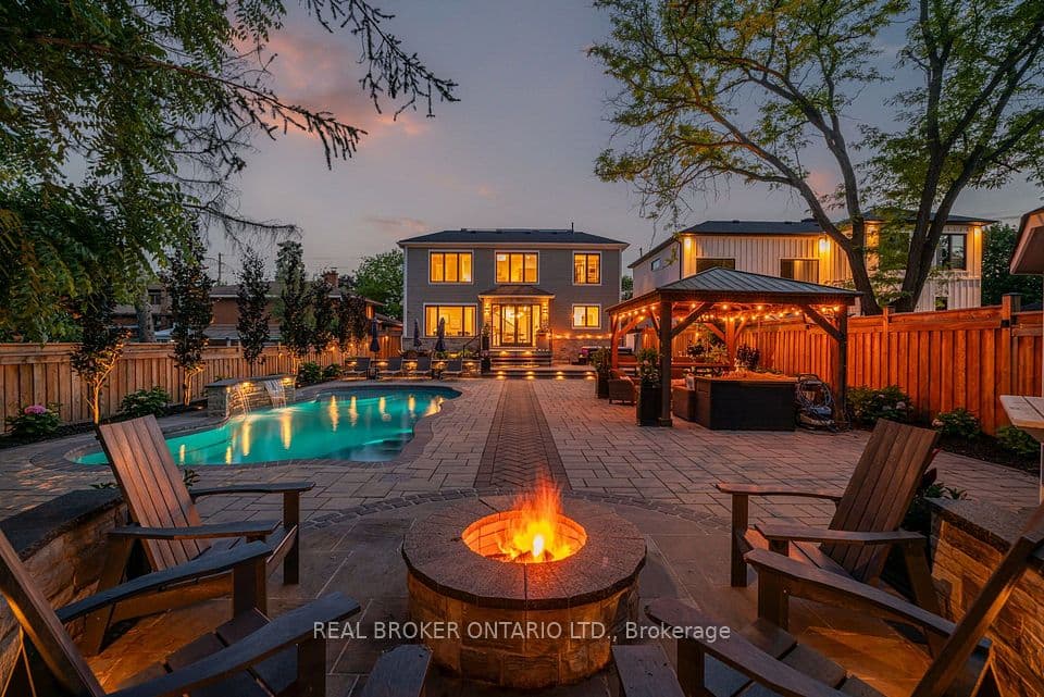 301 Martin Street, Milton, ON L9T 2R7 – photo 2