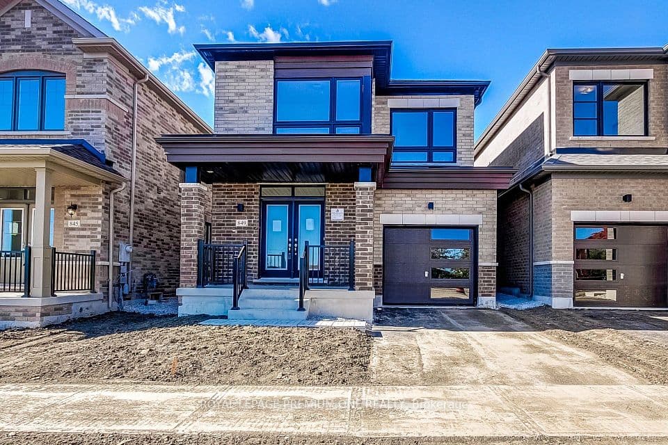 849 HICKORY Crescent, Milton, ON L9E 2C6 – main photo