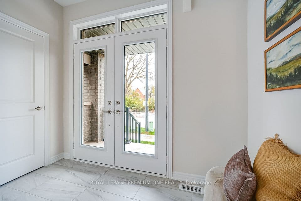 853 Hickory Crescent, Milton, ON L9E 2C6 – photo 3