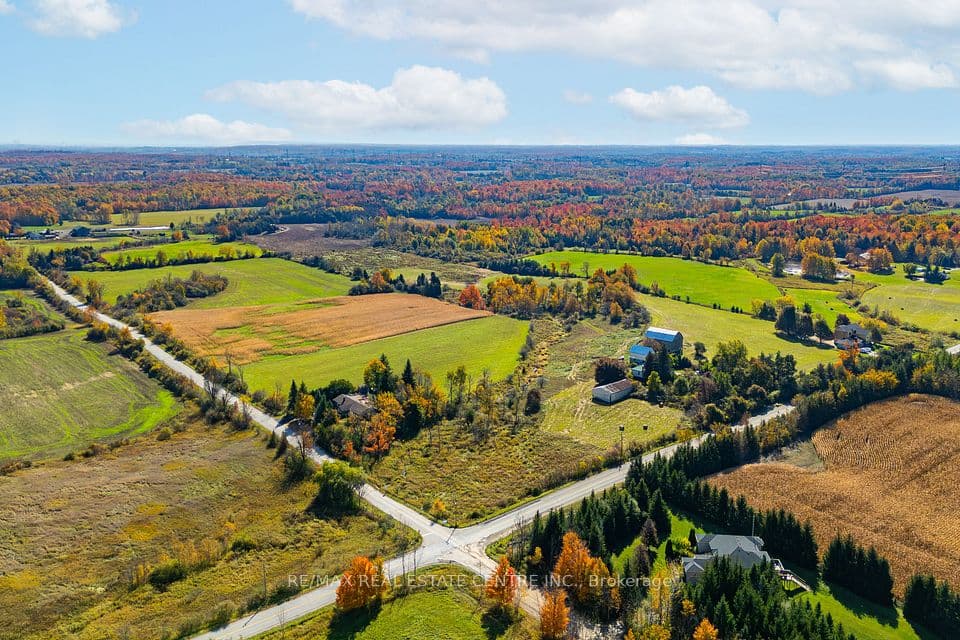 11858 32 Side Road, Halton Hills, ON L7J 2L7 – main photo