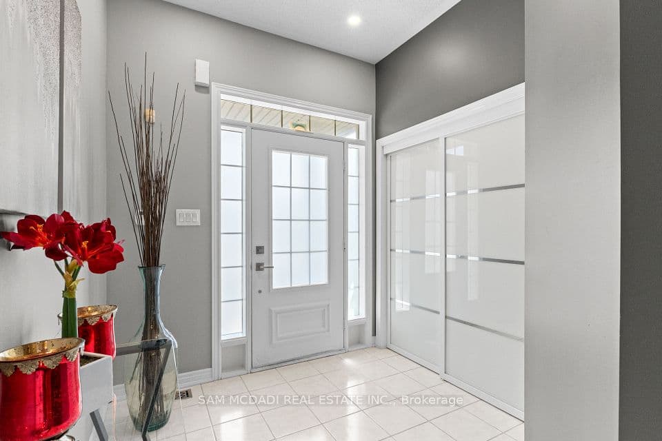 195 Holmes Crescent, Milton, ON L9T 0T8 – photo 2