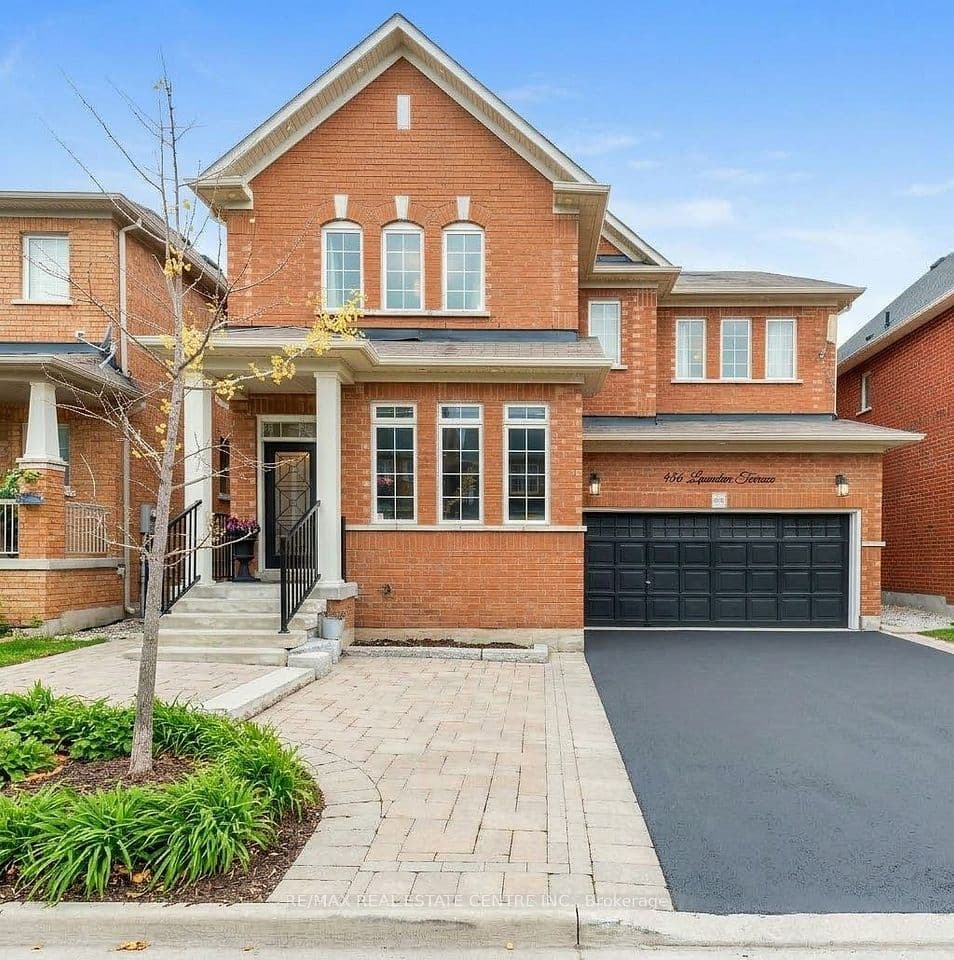 456 Laundon Terrace, Milton, ON L9T 7X9 – main photo