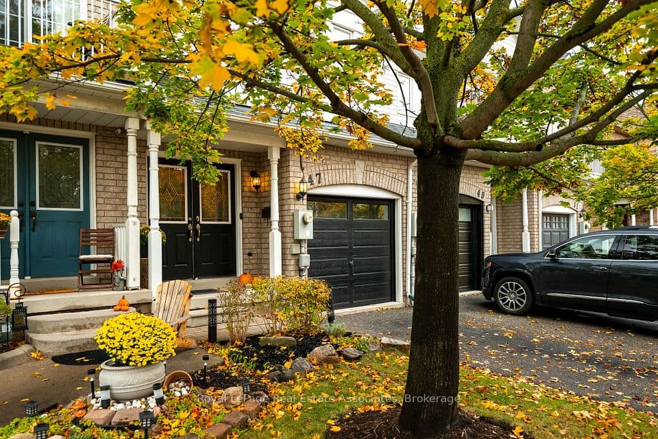 47 Bradley Drive, Halton Hills, ON L7G 6B6 – photo 2
