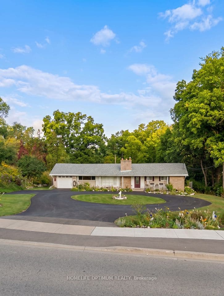 400 Maple Avenue, Halton Hills, ON L7G 4S5 – main photo
