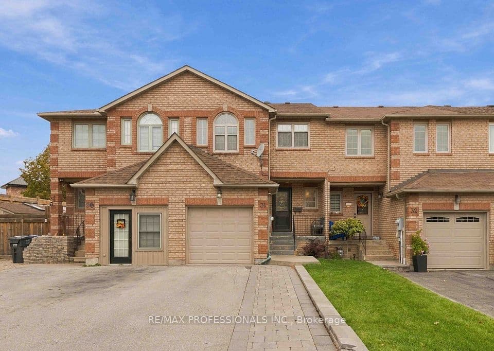 34 Jolley Court, Caledon, ON L7E 1W4 – main photo