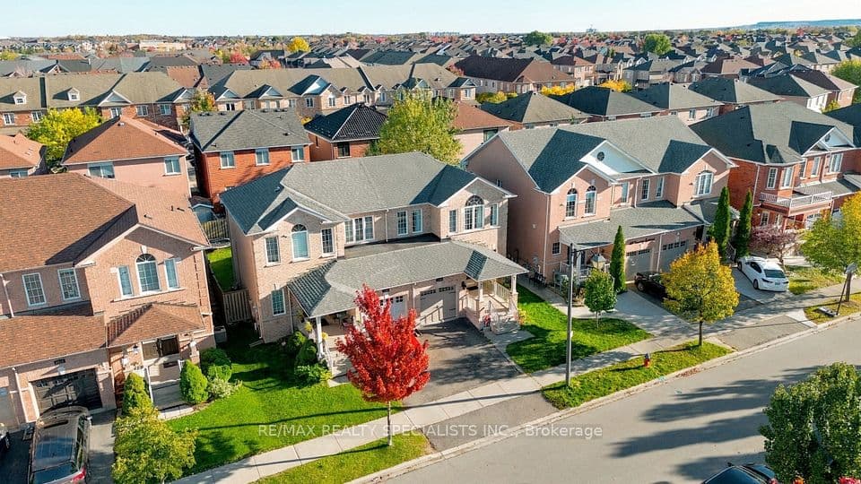 1108 Cumming Boulevard, Milton, ON L9T 6T6 – main photo