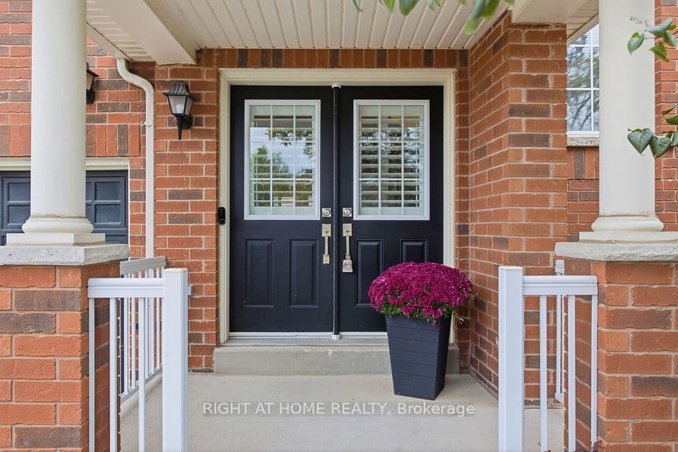 316 Duncan Lane, Milton, ON L9T 7A6 – photo 2