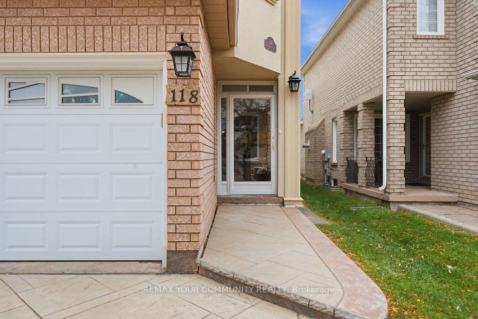 118 Waterbury Street, Caledon, ON L7E 2G1 – photo 3