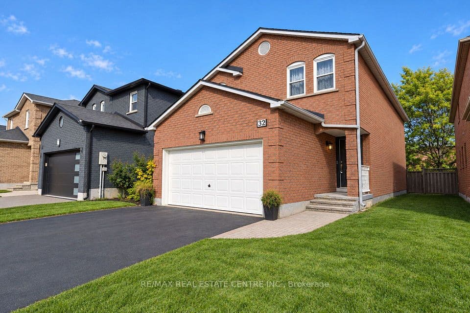 32 Mckinnon Avenue, Halton Hills, ON L7G 5H5 – photo 2