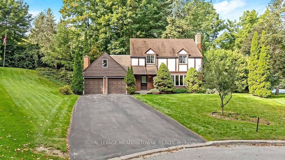 12 Mullen Place, Halton Hills, ON L7G 2R9 – main photo